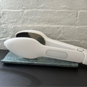 Nori Press Steam Iron in White